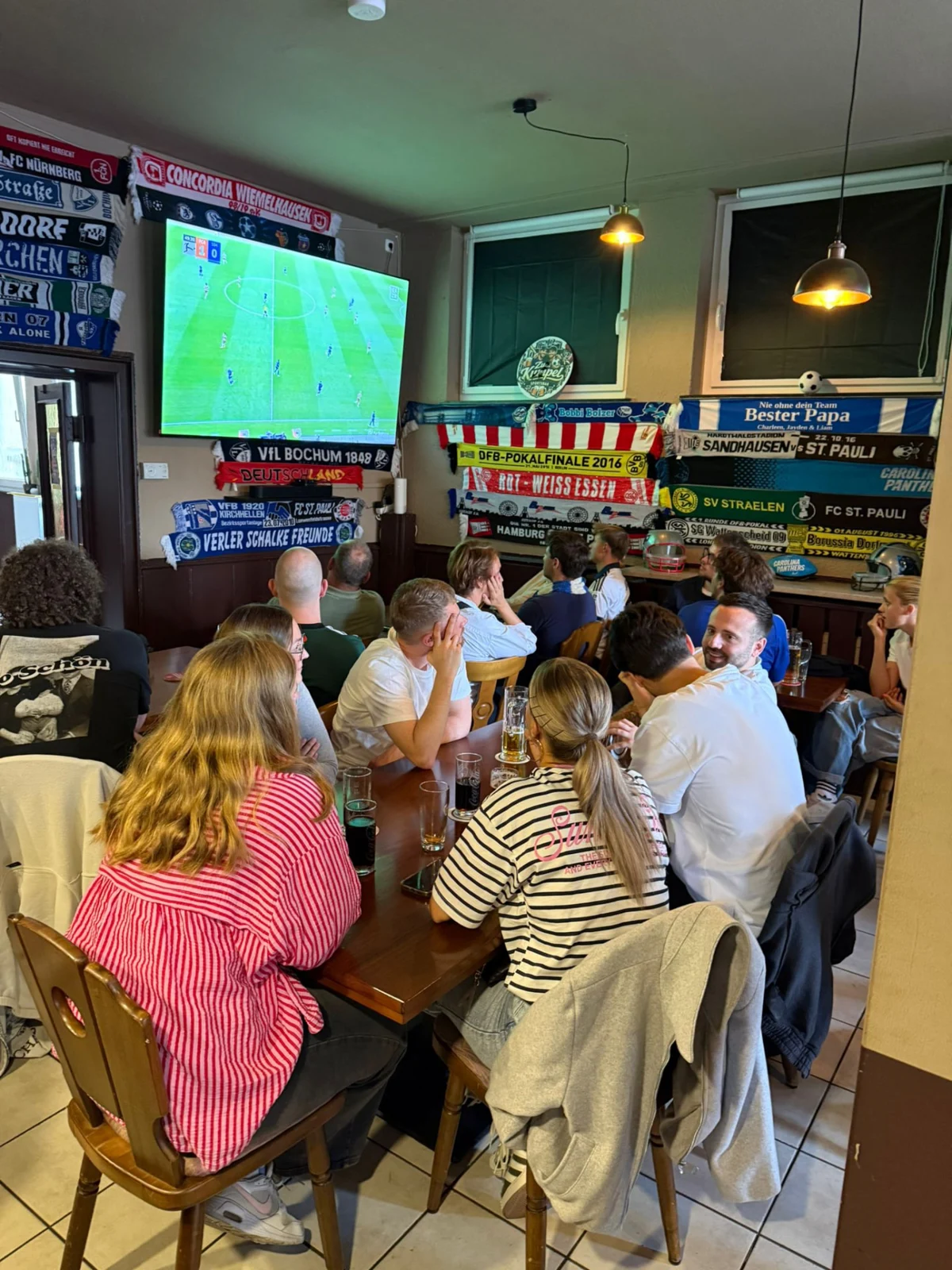 Gemeinsam Fußball schauen im Zum Kumpel